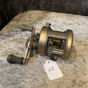 Vintage Quantum Iron IR3 3 Ball Bearing Bait Casting Reel